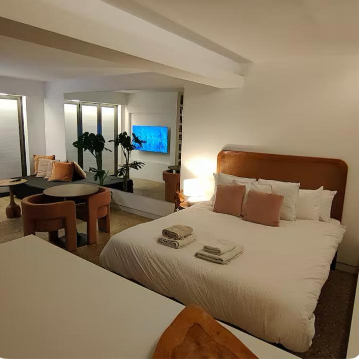 Appartement Loft By Let It B Travel *