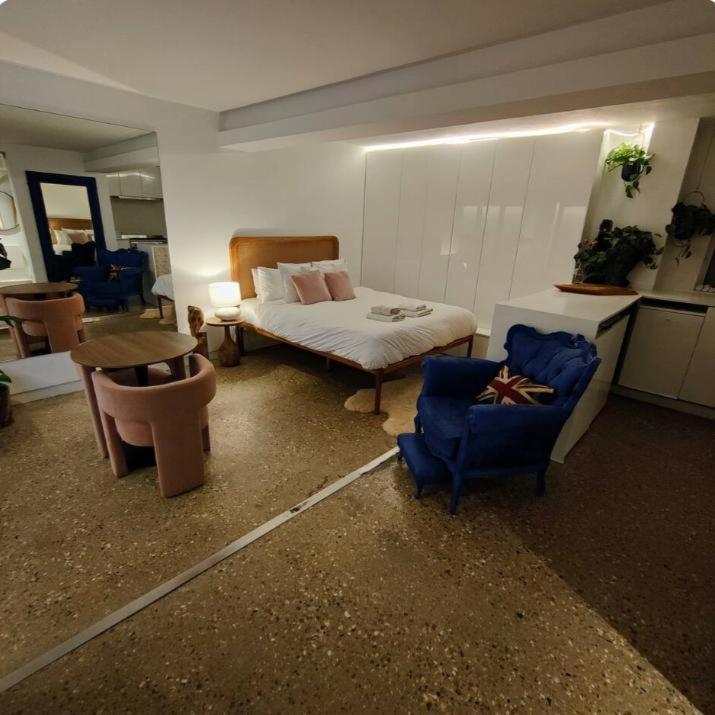 Loft By Let It B Travel Londres