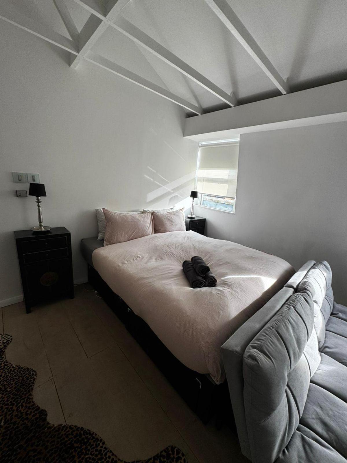 Loft By Let It B Travel Appartement *