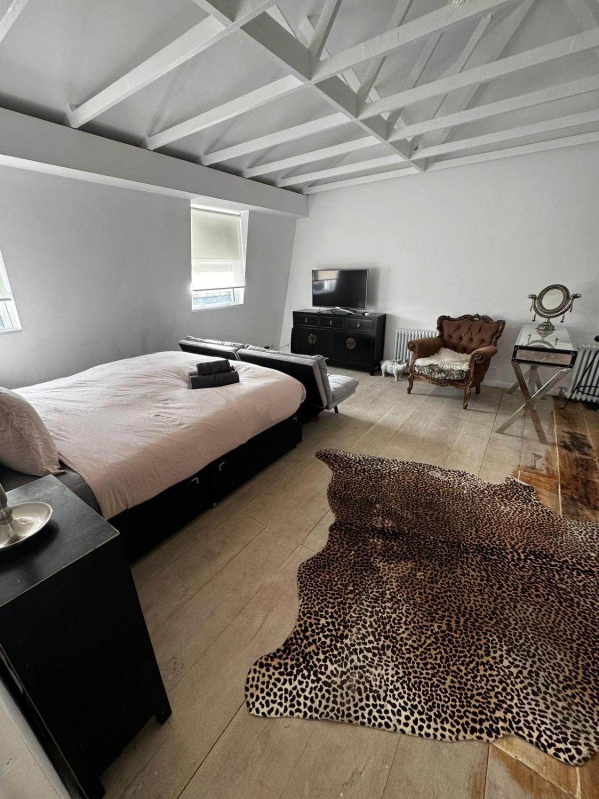 Loft By Let It B Travel Londres